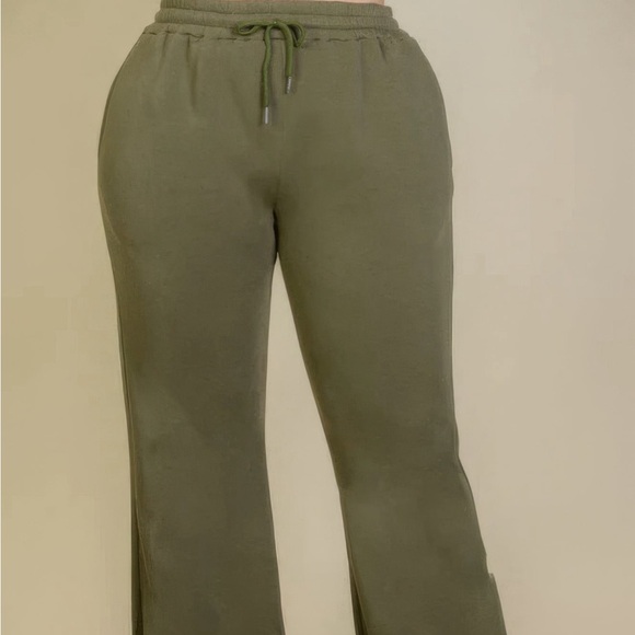 Drawstring Waist Slant Pocket Sweatpants - Picture 3 of 4